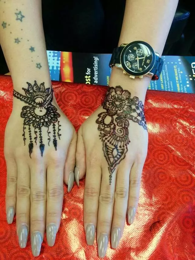 Amazing Eyebrow Threading & Henna Art