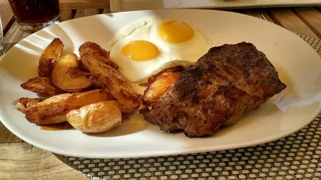 Andiron Steak & Sea