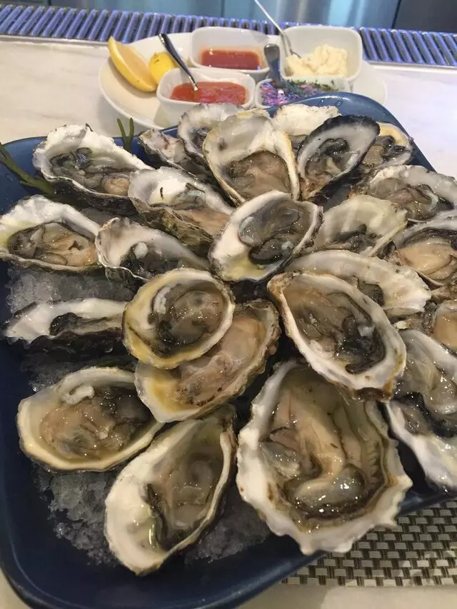 Andiron Steak & Sea