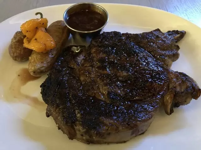 Andiron Steak & Sea