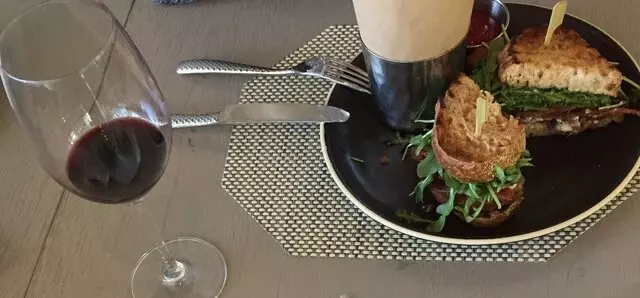 Andiron Steak & Sea