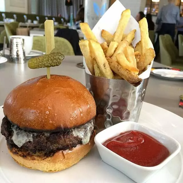 Andiron Steak & Sea