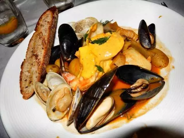 Andiron Steak & Sea