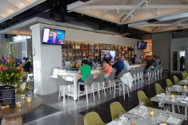 Andiron Steak & Sea