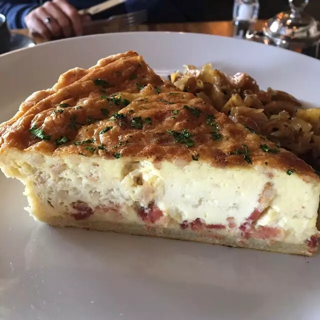 Andre’s Bistro & Bar