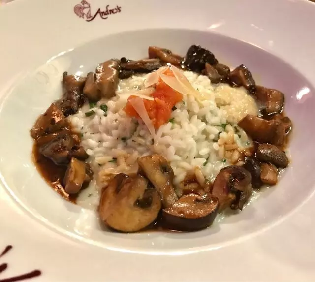 Andre’s Bistro & Bar