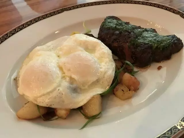 Andre’s Bistro & Bar