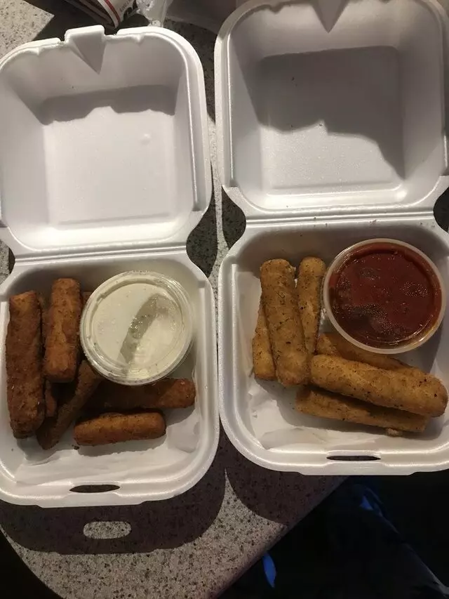 Alexander’s Pizza