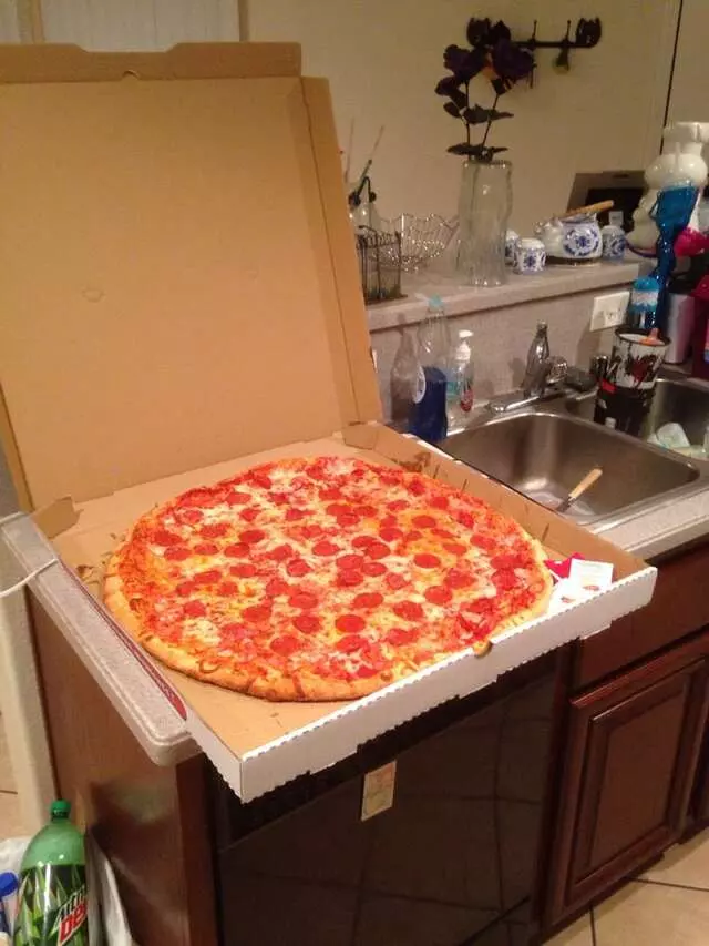 Alexander’s Pizza