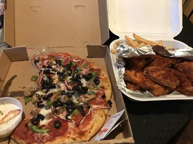 Alexander’s Pizza