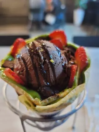 T-Swirl Crepe
