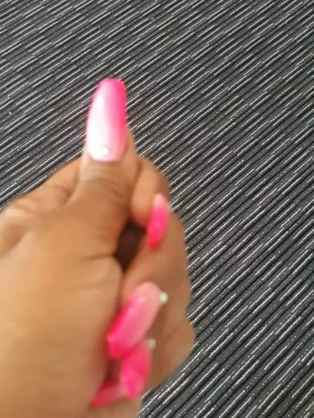 Win Nails & Spa