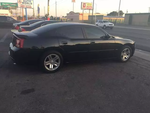 Auto World