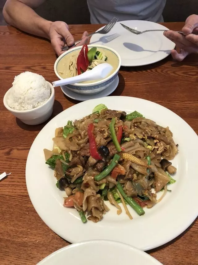 Archi’s Thai Bistro