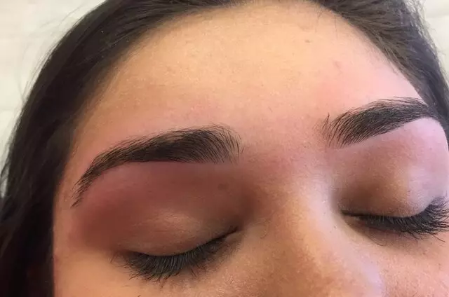 Arianna Eyebrow Threading