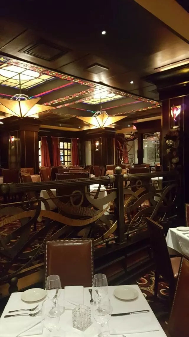 Vic & Anthony’s Steakhouse