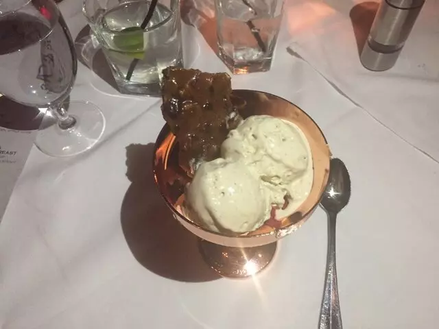 Vic & Anthony’s Steakhouse
