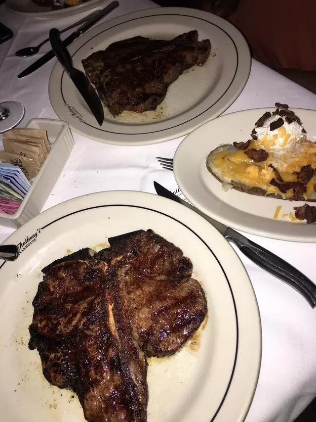 Vic & Anthony’s Steakhouse