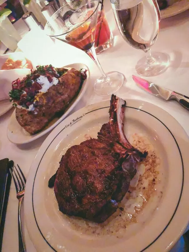 Vic & Anthony’s Steakhouse