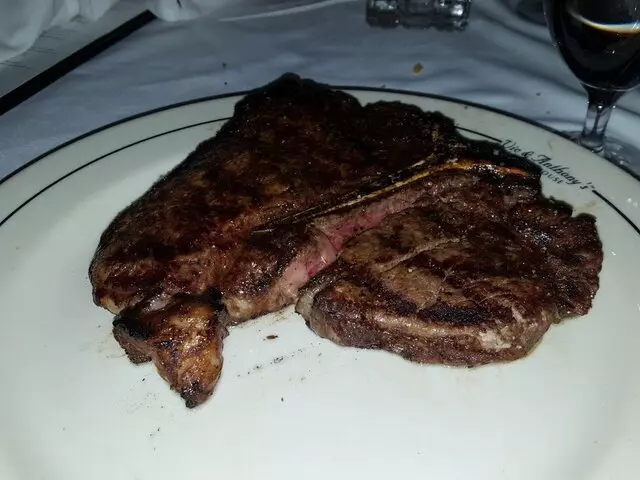 Vic & Anthony’s Steakhouse