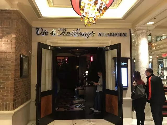 Vic & Anthony’s Steakhouse