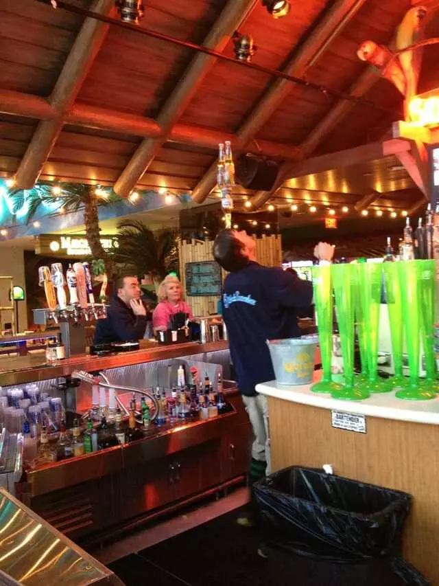5 O’clock Somewhere Bar