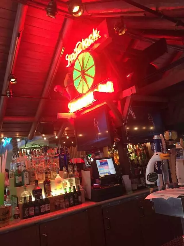 5 O’clock Somewhere Bar