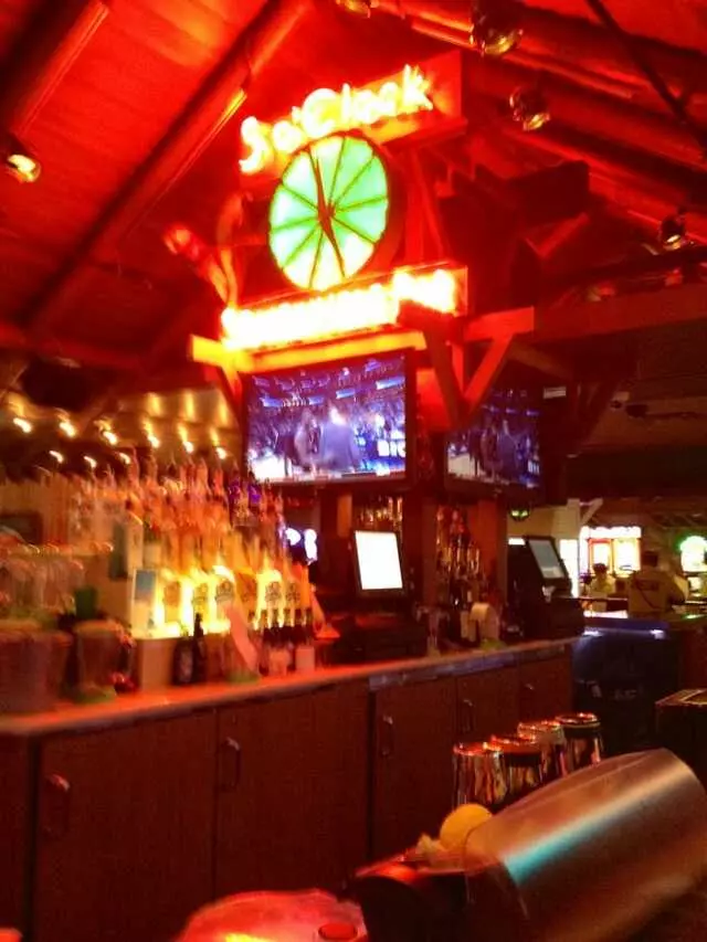 5 O’clock Somewhere Bar