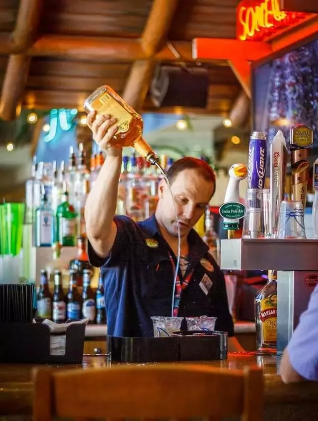 5 O’clock Somewhere Bar