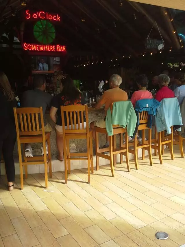 5 O’clock Somewhere Bar