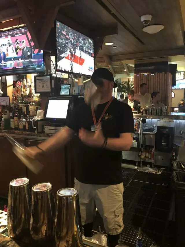 5 O’clock Somewhere Bar