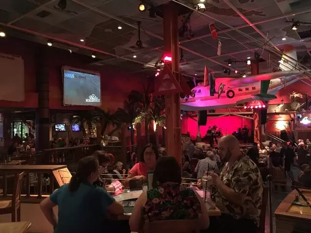 5 O’clock Somewhere Bar