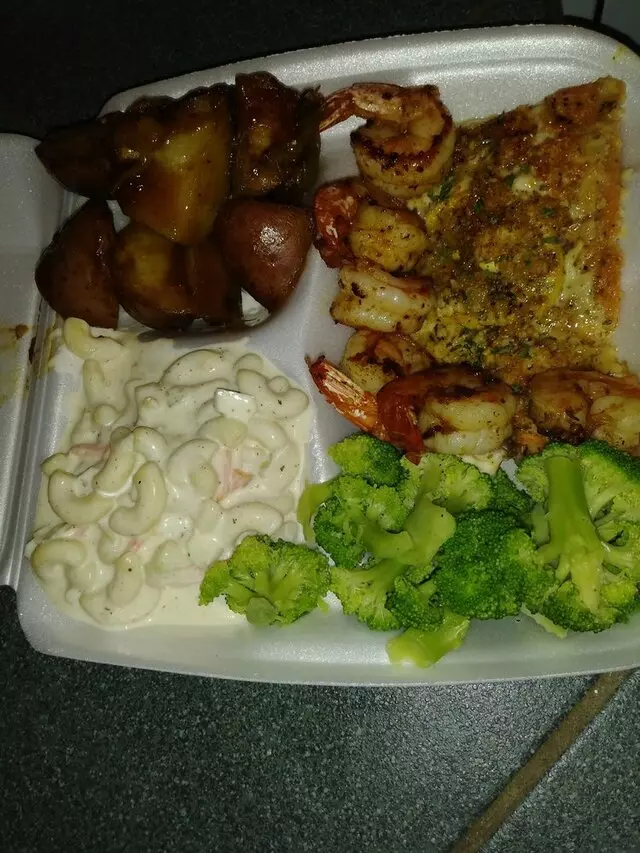 Ninis catering1