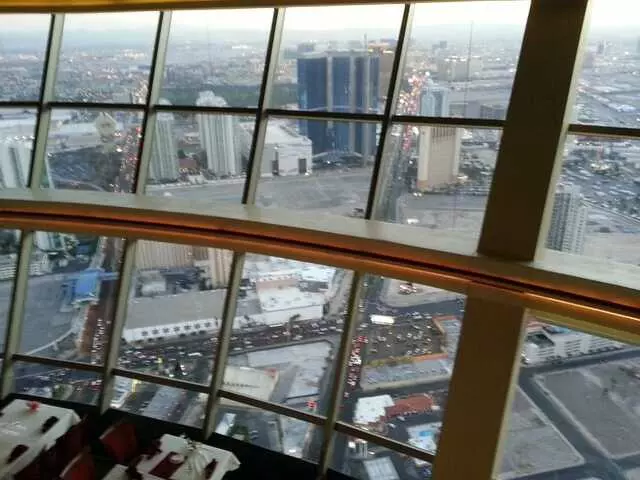 107 SkyLounge