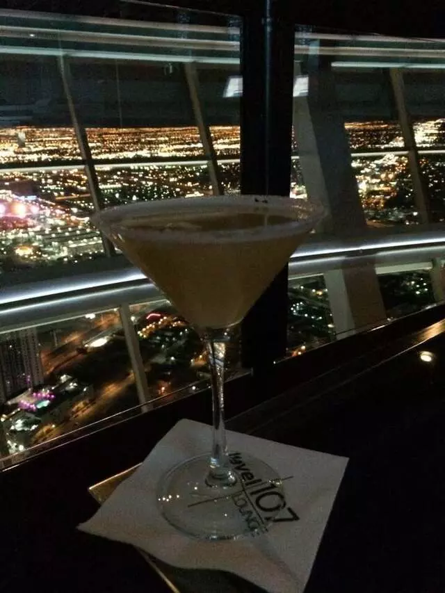 107 SkyLounge