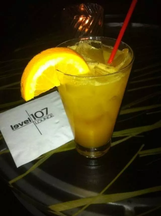 107 SkyLounge