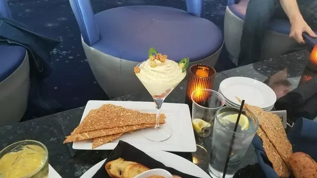 107 SkyLounge