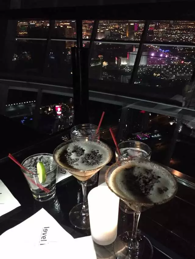 107 SkyLounge
