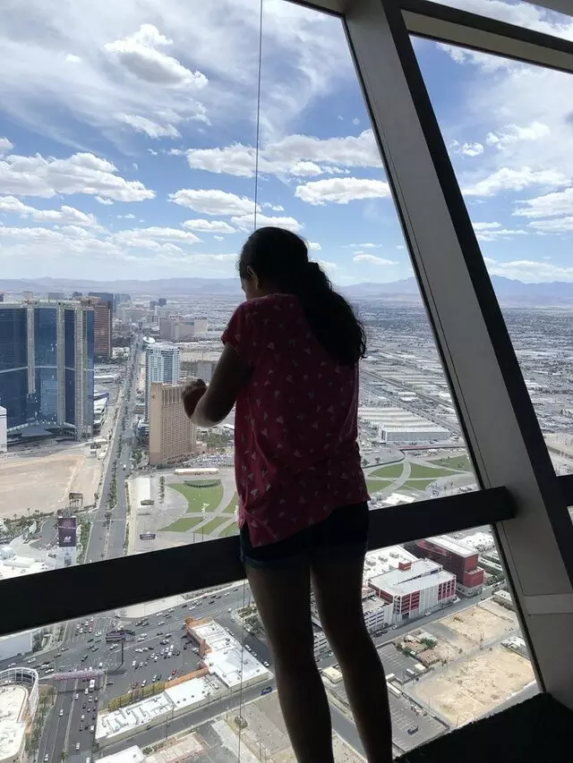 107 SkyLounge
