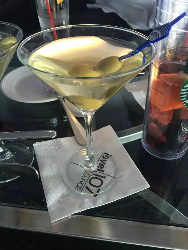 107 SkyLounge
