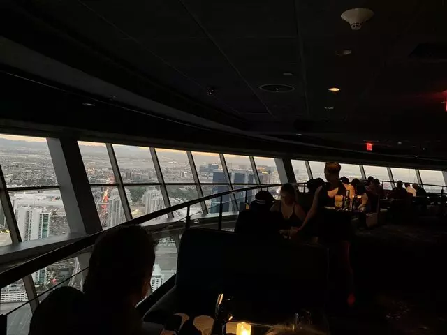107 SkyLounge