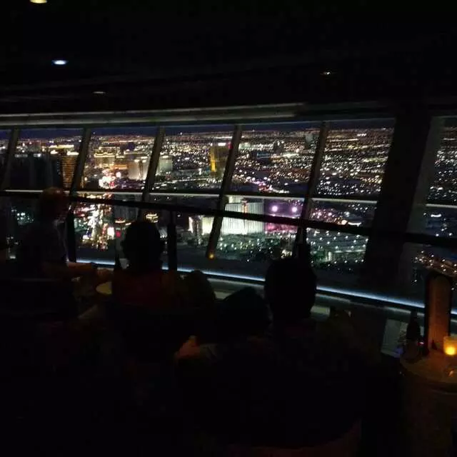 107 SkyLounge