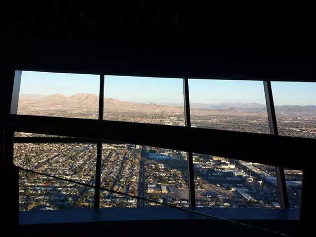 107 SkyLounge