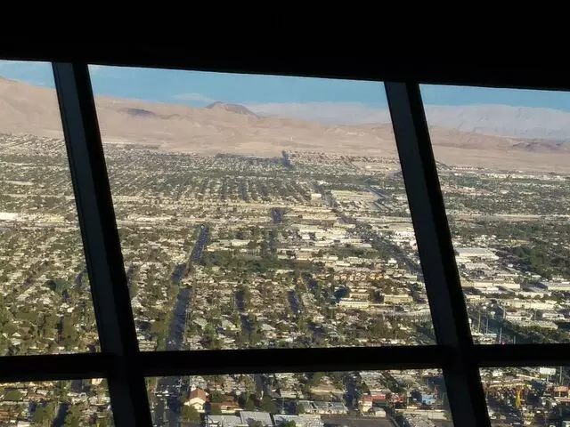 107 SkyLounge