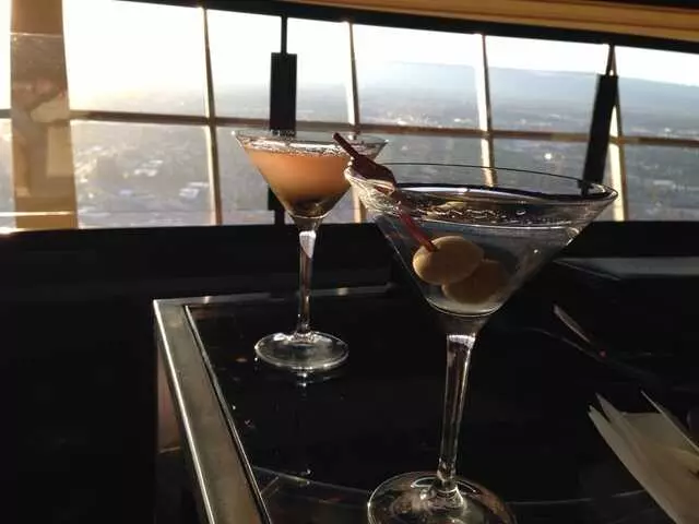 107 SkyLounge