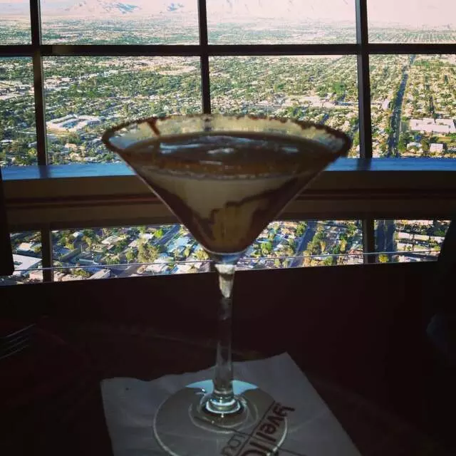 107 SkyLounge
