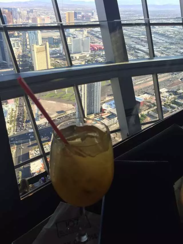 107 SkyLounge