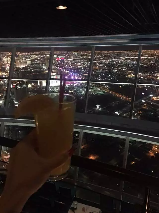 107 SkyLounge
