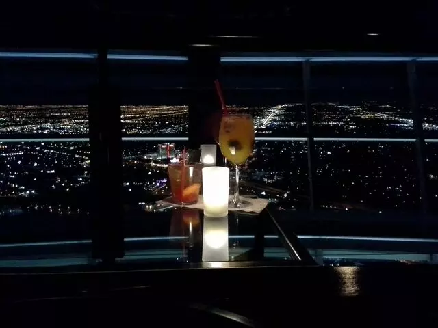 107 SkyLounge