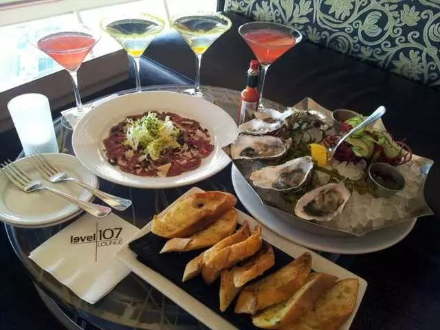 107 SkyLounge